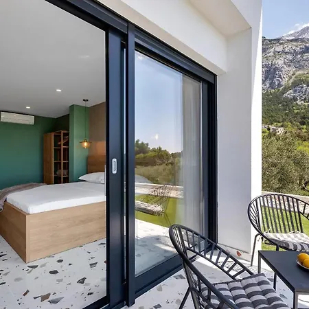 Teraco Makarska