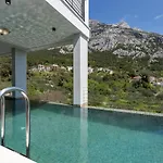 Teraco Makarska